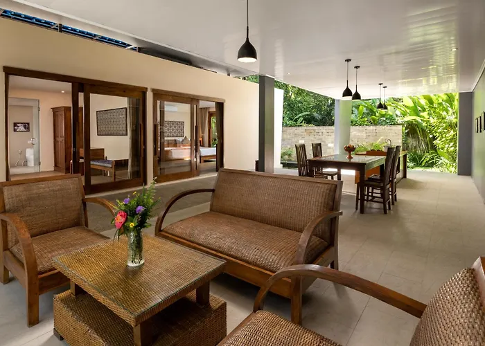 Senetan Villas And Spa Resort
